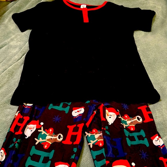 IFFEI Other - Christmas pajamas NWOT